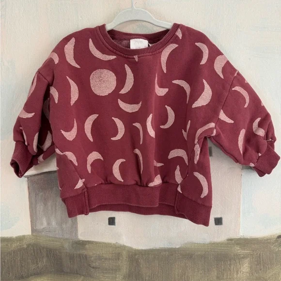ZARA Maroon Red Moon Print Crewneck Sweatshirt Size 18-24 M - Picture 2 of 5